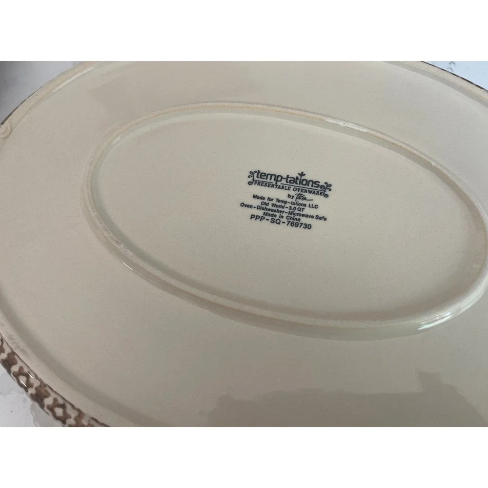 Temp-tations Old World Harvest 3QT Oval Baker Set with Rack Bamboo Board NIB